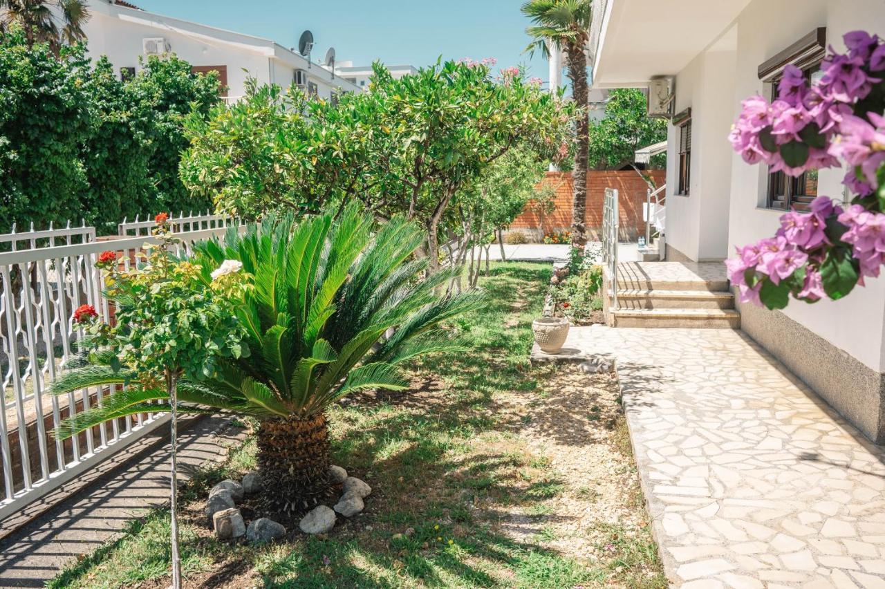 Vila Adriatik Ulcinj Extérieur photo