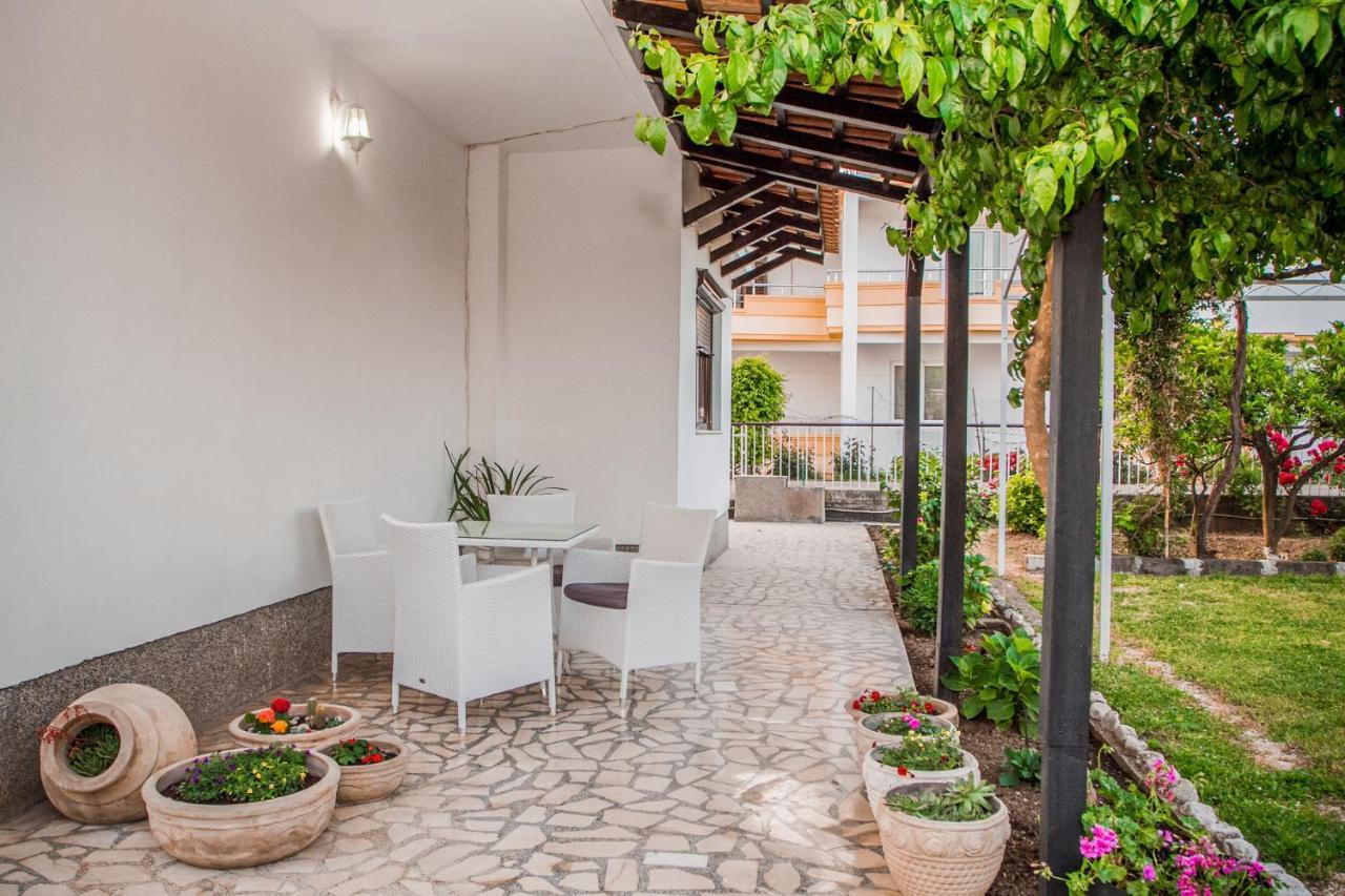 Vila Adriatik Ulcinj Extérieur photo